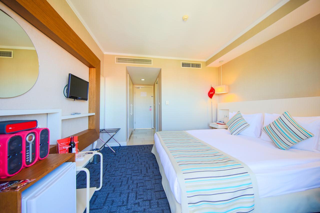 Sisus Hotel Çeşme エクステリア 写真
